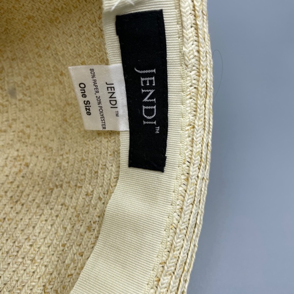 Womens summer or beach adjustable hat - Picture 2 of 7